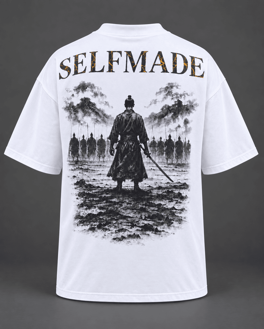 AURON SELFMADE — бяла oversized тениска · 100% памук · 300 g/m²